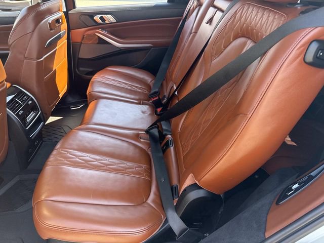 Used 2023 BMW X7 xDrive40i AWD/4WD image 19