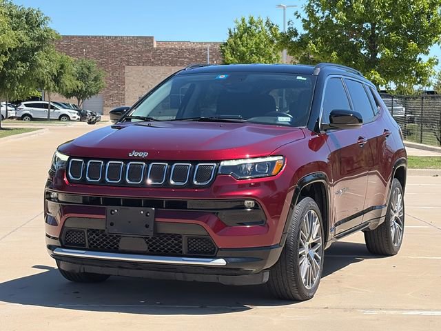 Used 2022 Jeep Compass Limited w/ Elite Group image 3
