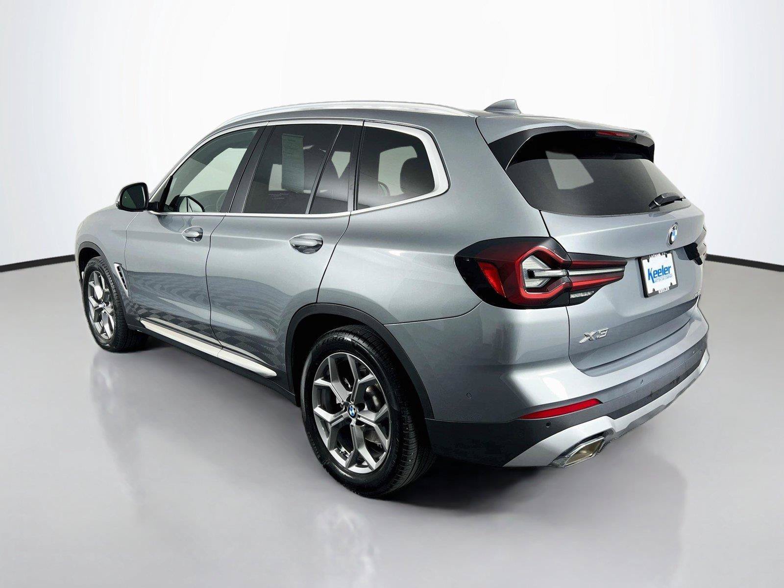 Used 2024 BMW X3 xDrive30i w/ Premium Package AWD/4WD image 4