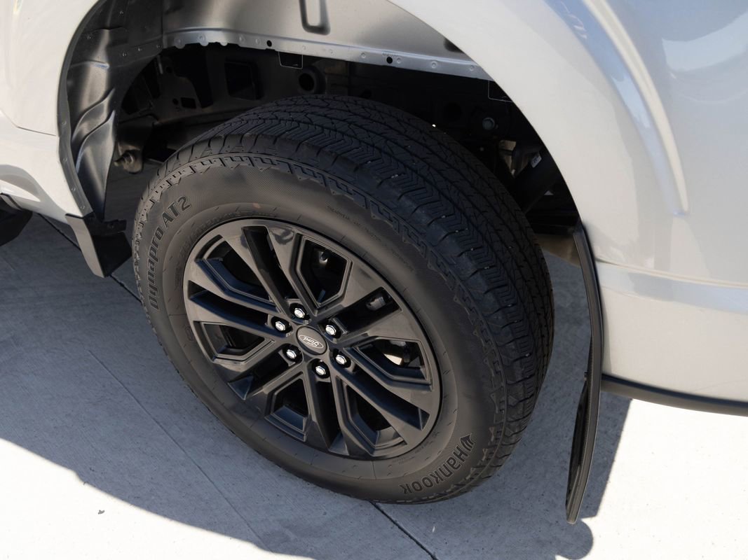 Used 2025 Ford F150 Lariat AWD/4WD image 9