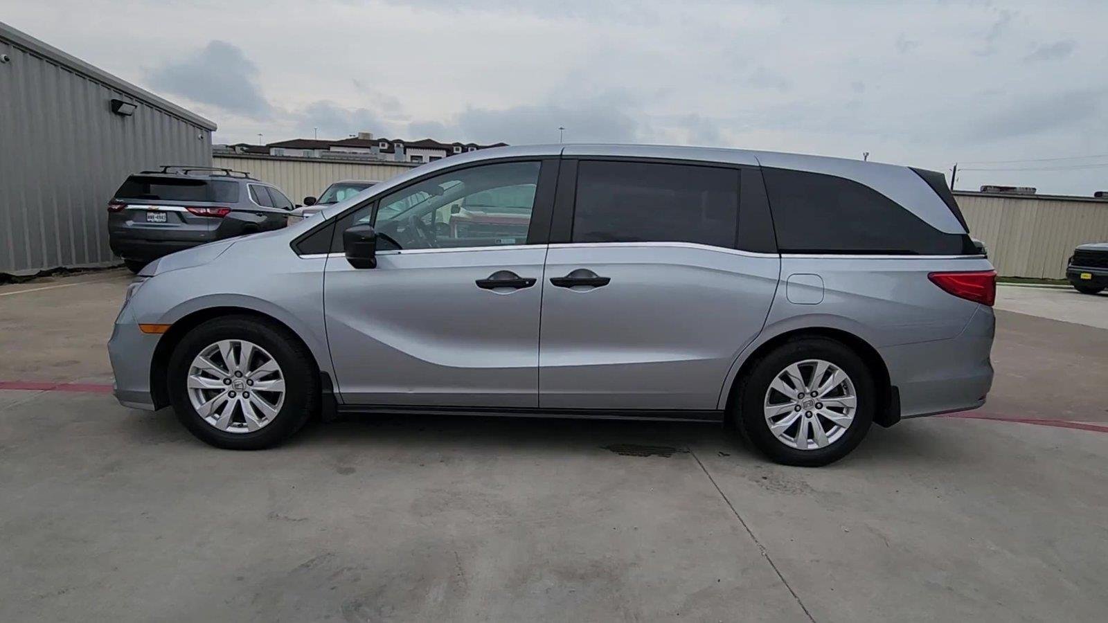 Used 2018 Honda Odyssey LX image 5