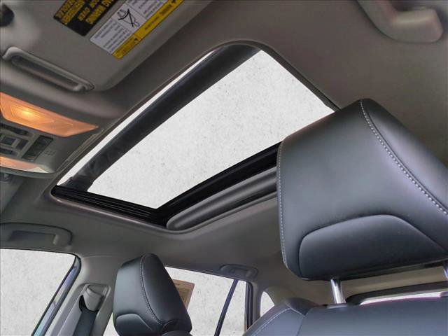 Used 2021 Toyota RAV4 XLE Premium FWD image 15