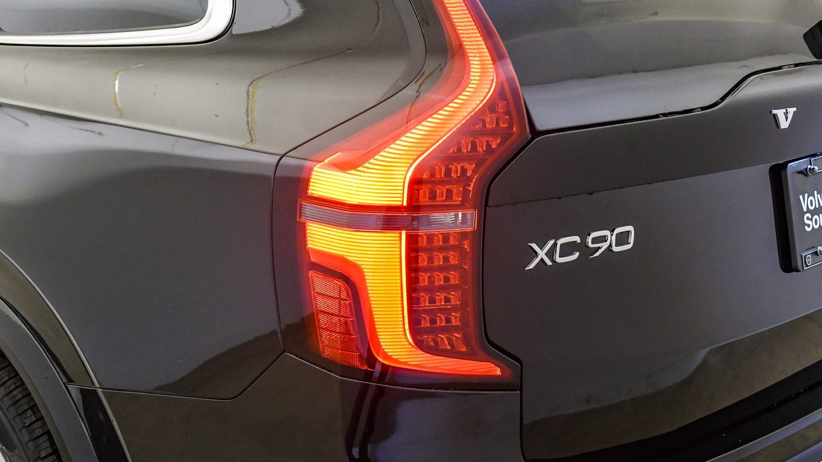 New 2026 Volvo XC90 B5 Core image 12
