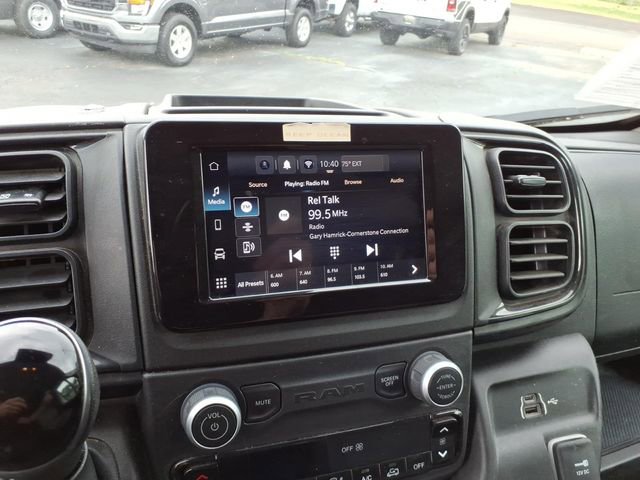 Used 2025 RAM ProMaster 2500 w/ Convenience Group image 21