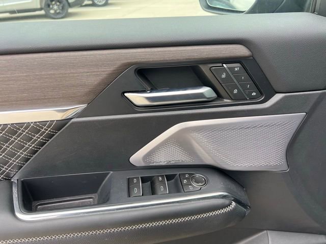 Used 2024 GMC Acadia Denali w/ Super Cruise Package image 7