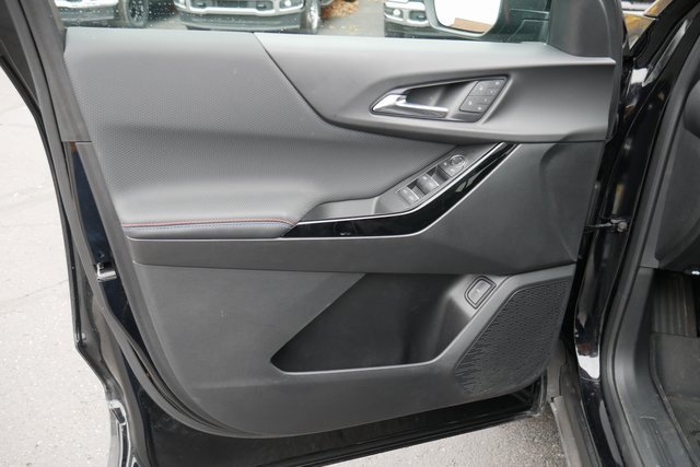 Used 2025 Chevrolet Equinox RS w/ Safety and Technology Package image 14