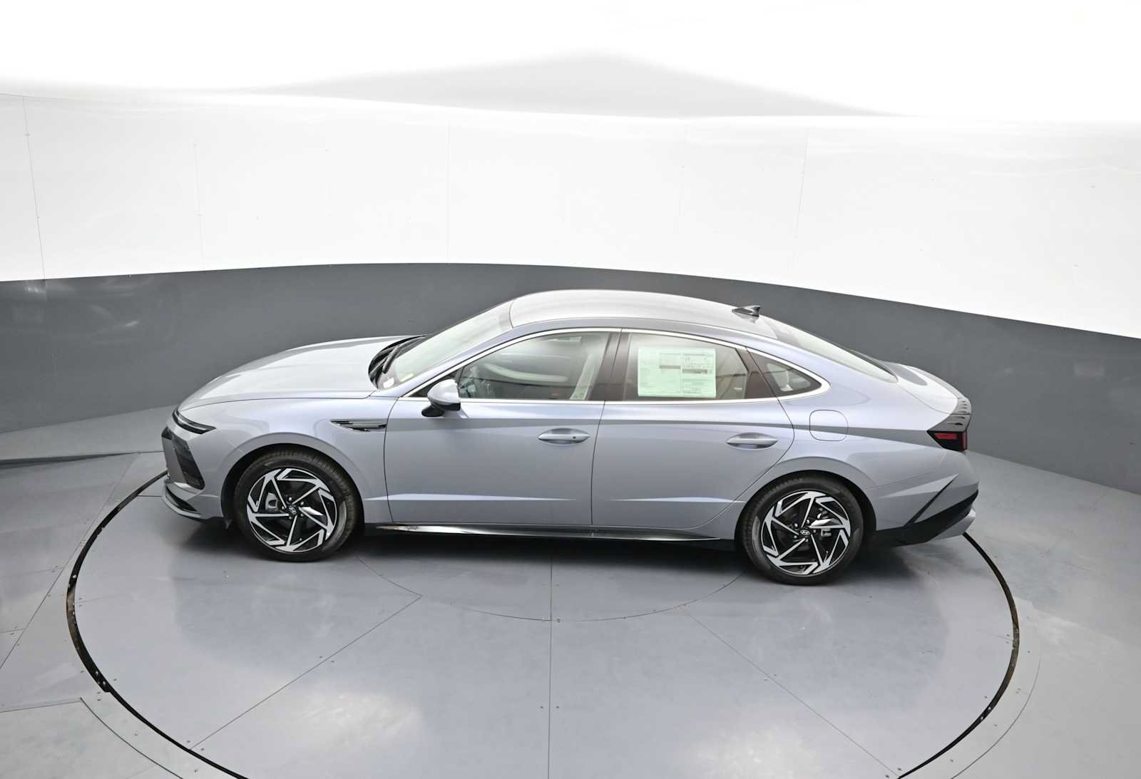 New 2026 Hyundai Sonata SEL FWD image 39