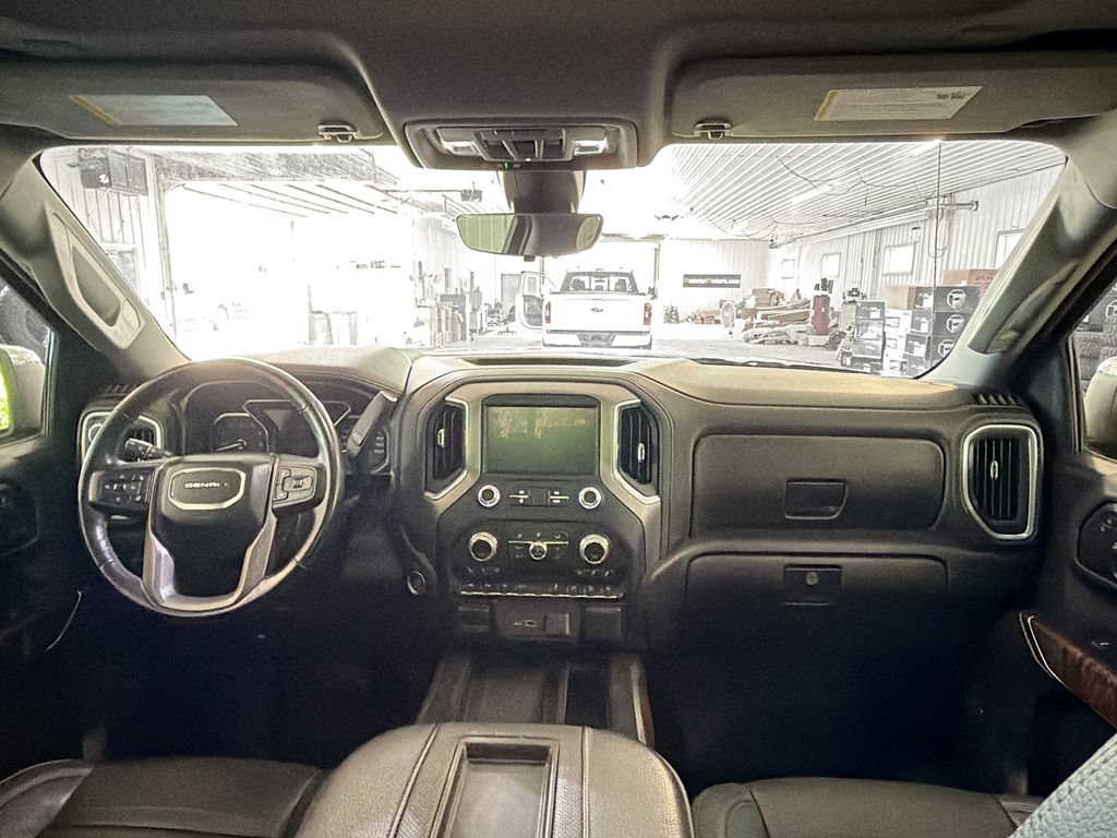 Used 2019 GMC Sierra 1500 Denali w/ Technology Package AWD/4WD image 10