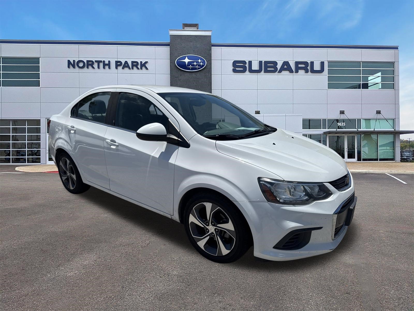 Used 2019 Chevrolet Sonic Premier FWD image 3