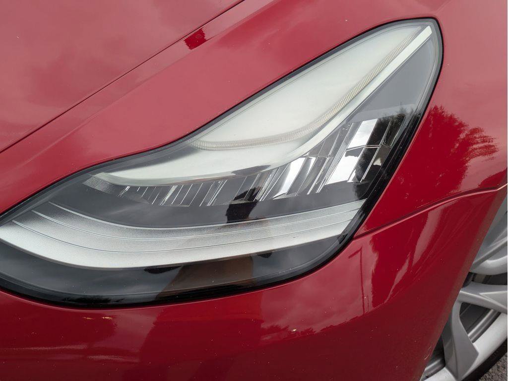 Used 2018 Tesla Model 3 Mid Range image 12