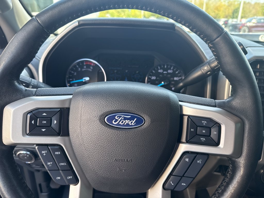 Used 2019 Ford F250 Lariat w/ Lariat Ultimate Package AWD/4WD image 12