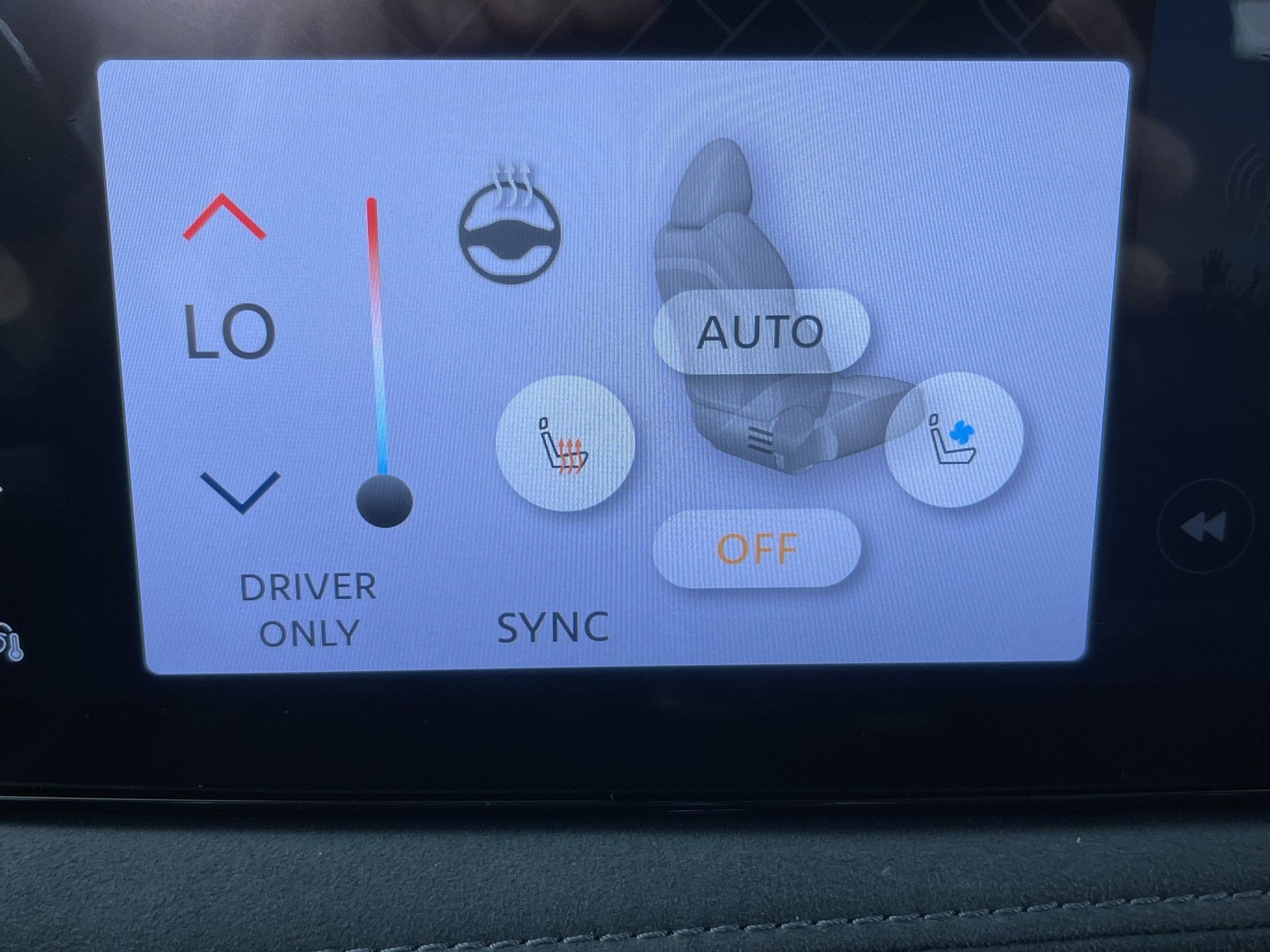Certified 2024 Nissan Ariya AWD image 21