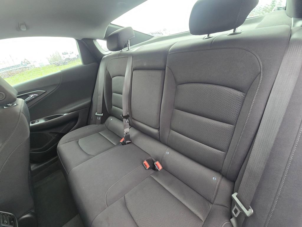 Used 2024 Chevrolet Malibu LT w/ Sport Edition FWD image 13