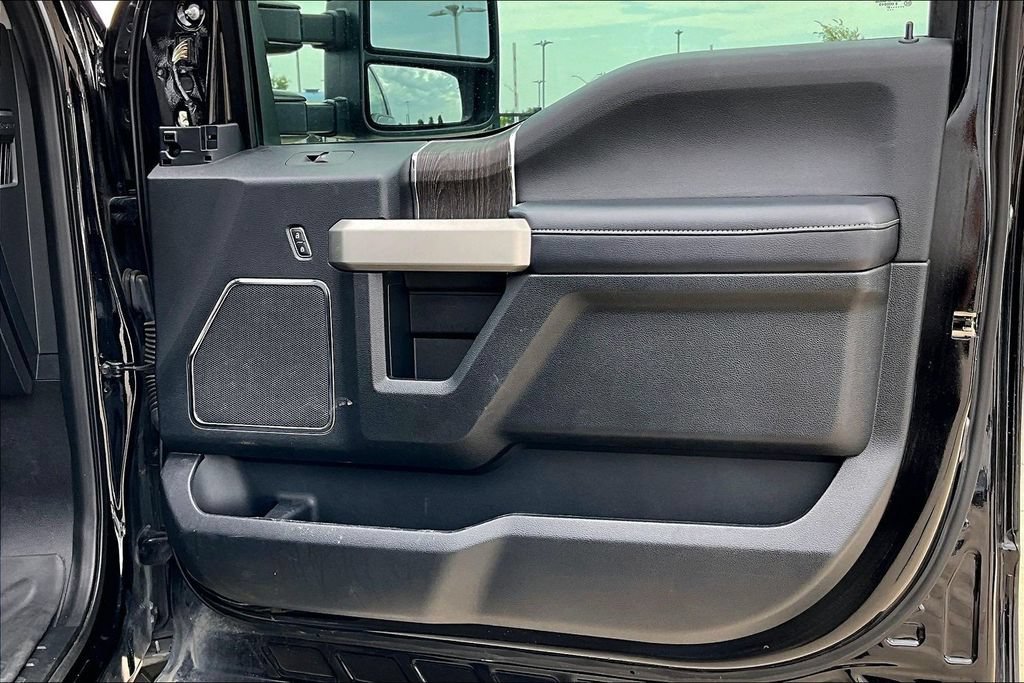 Used 2021 Ford F250 Lariat AWD/4WD image 17