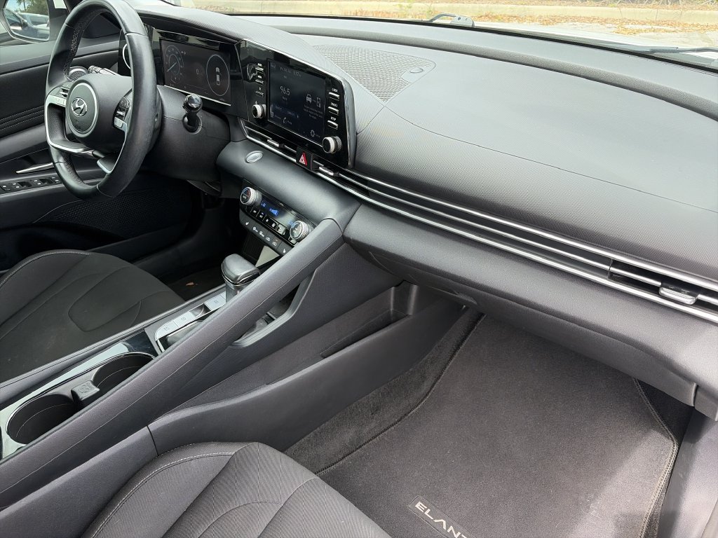 Used 2021 Hyundai Elantra SEL w/ Convenience Package FWD image 31