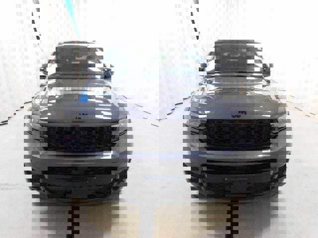 Used 2022 Jeep Grand Cherokee L Altitude image 4