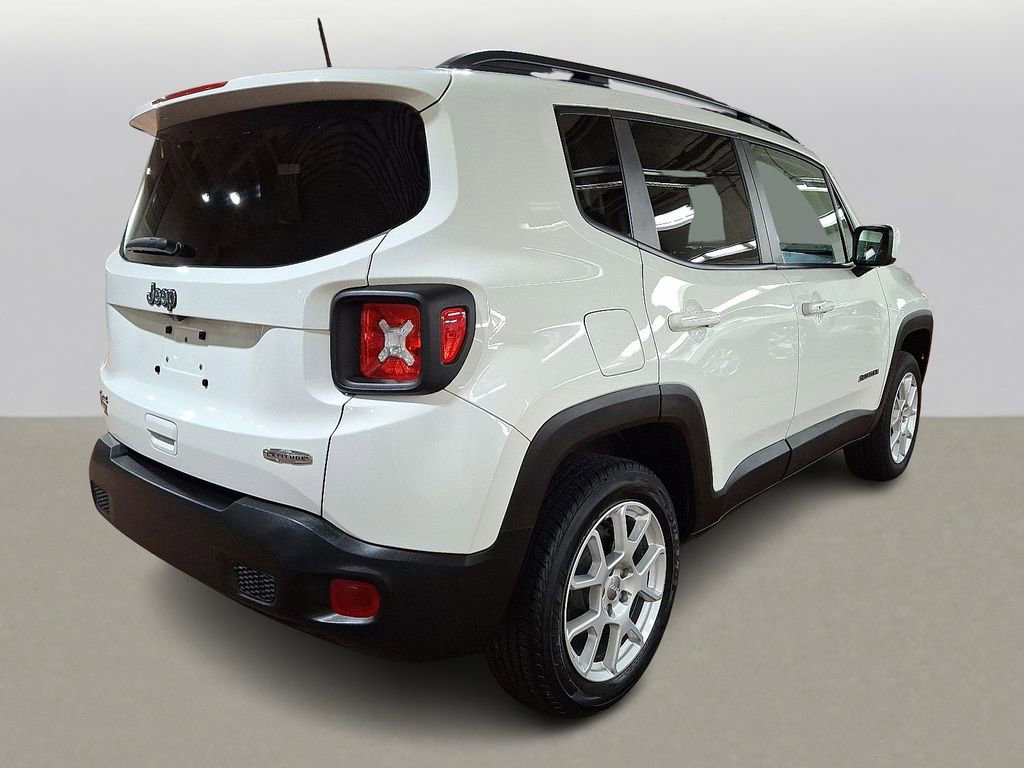 Used 2020 Jeep Renegade Latitude w/ Cold Weather Group image 4
