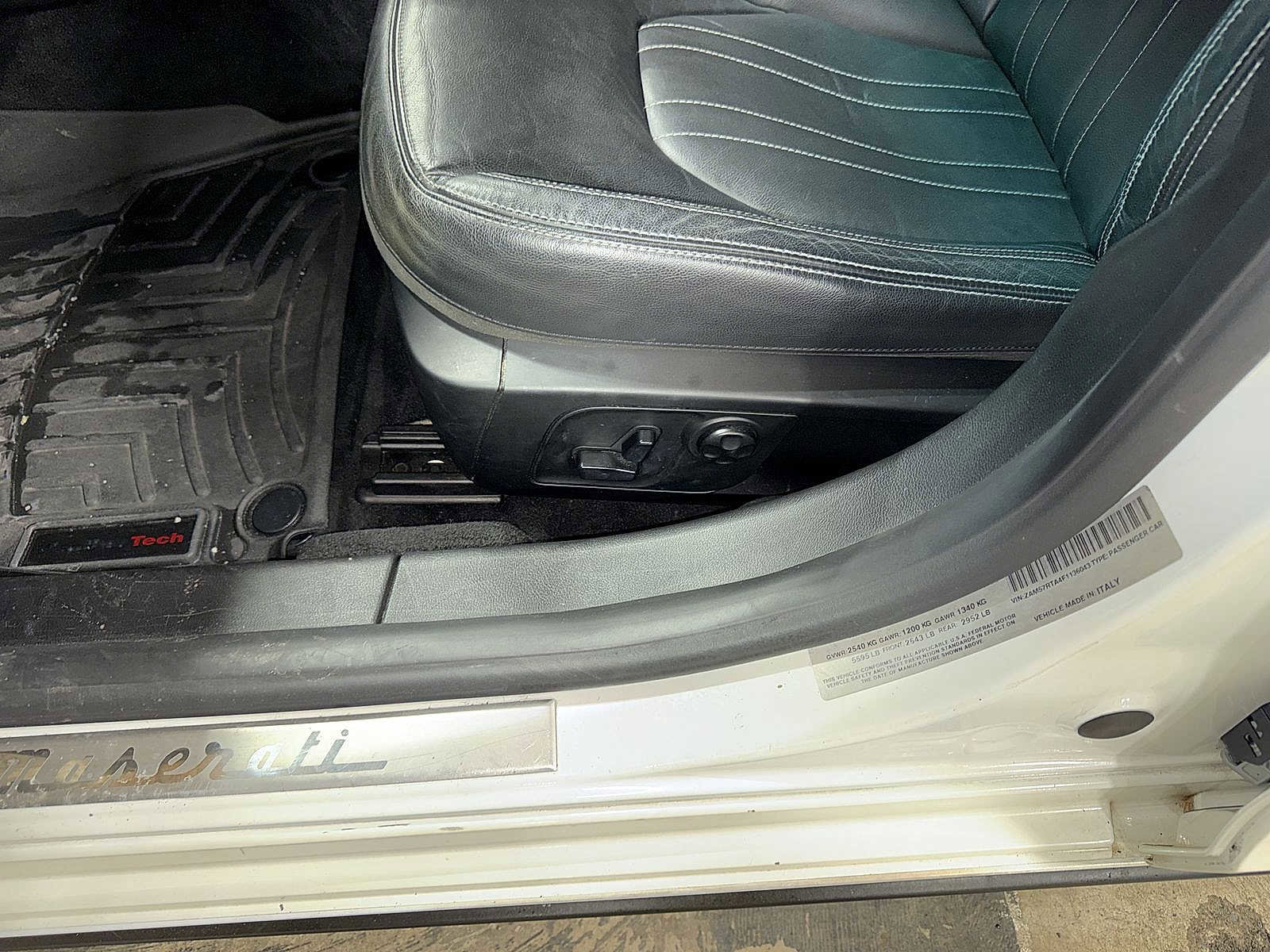 Used 2015 Maserati Ghibli S Q4 image 24