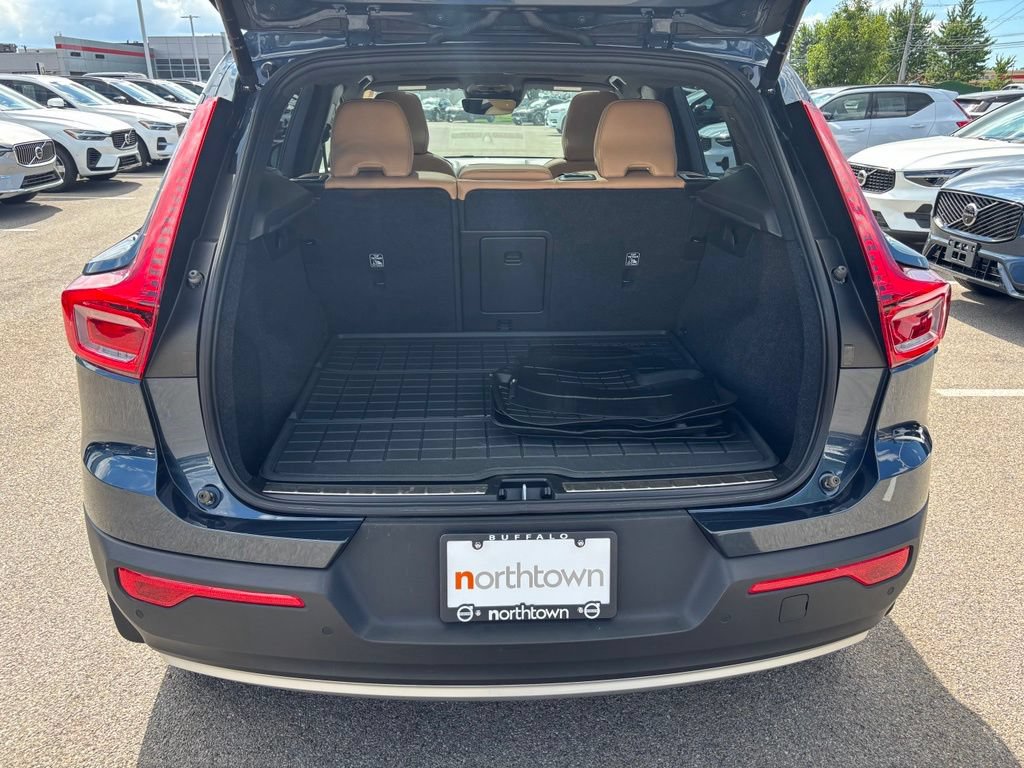 Used 2021 Volvo XC40 T5 Inscription w/ Climate Package AWD/4WD image 23