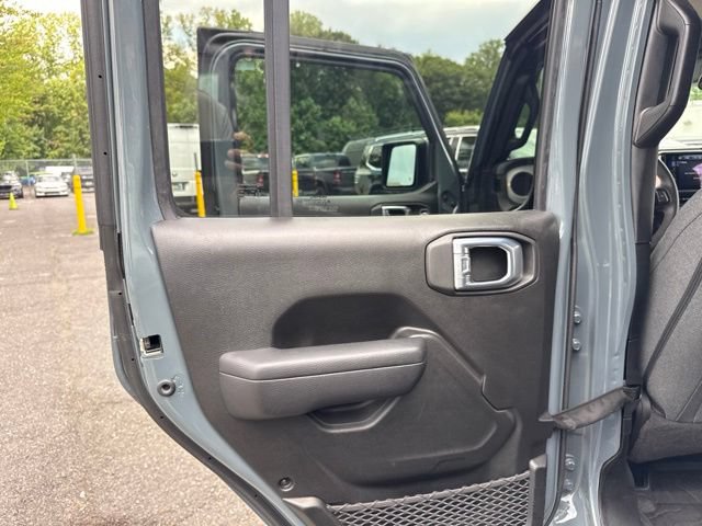 Used 2024 Jeep Wrangler Unlimited AWD/4WD image 34