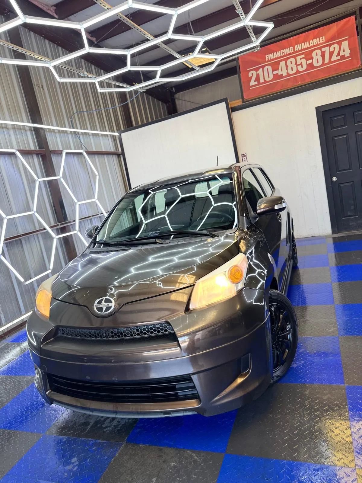 Used 2011 Scion xD Hatchback 4D image 10