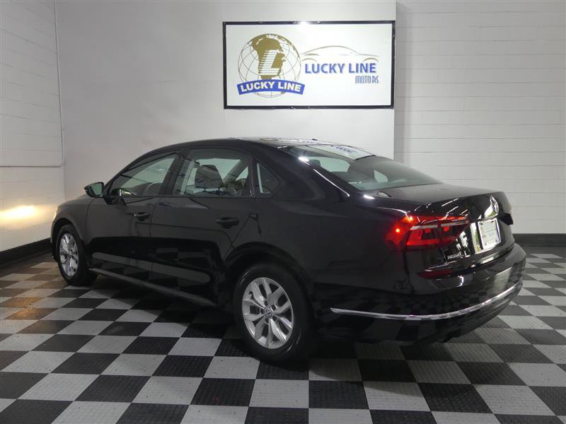 Used 2018 Volkswagen Passat 2.0T S w/ Driver Assistance Package FWD image 11