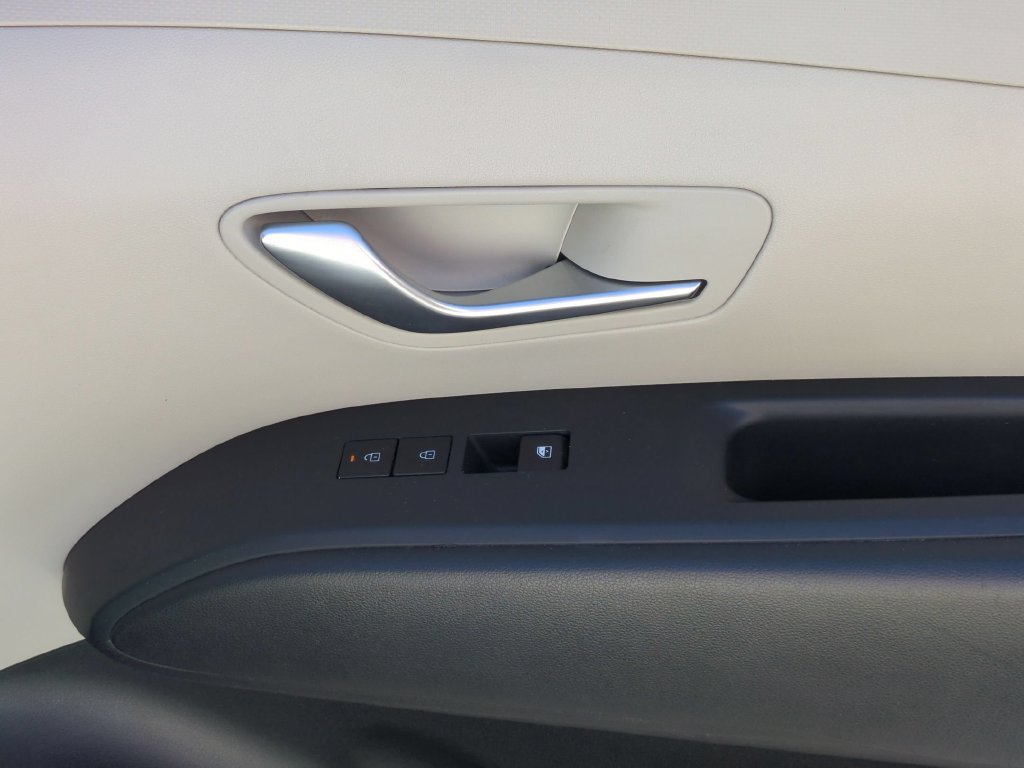 Used 2025 Hyundai Tucson SEL FWD image 33