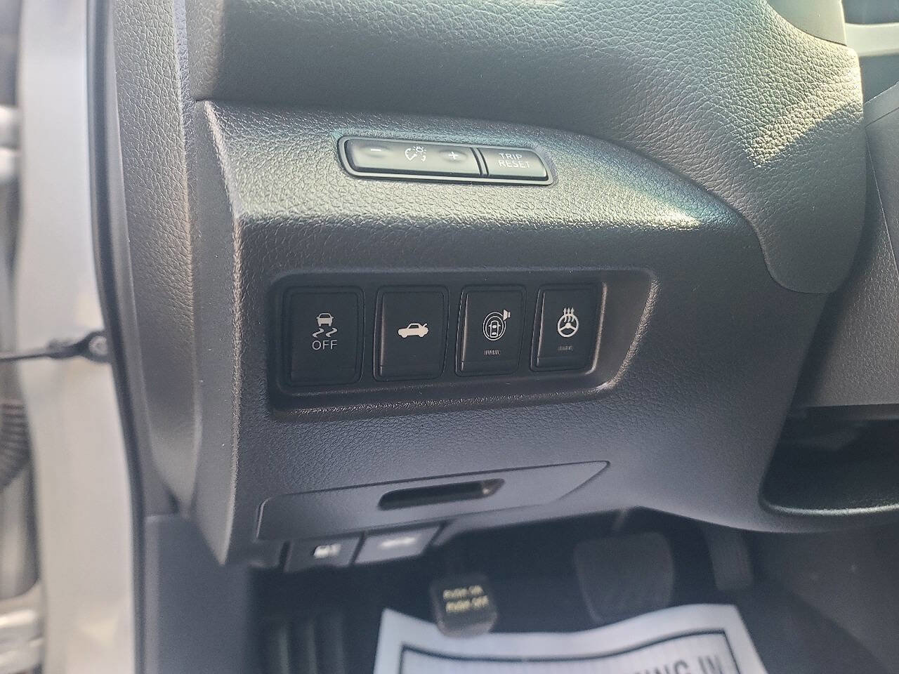 Used 2015 Nissan Altima 3.5 SL FWD image 12