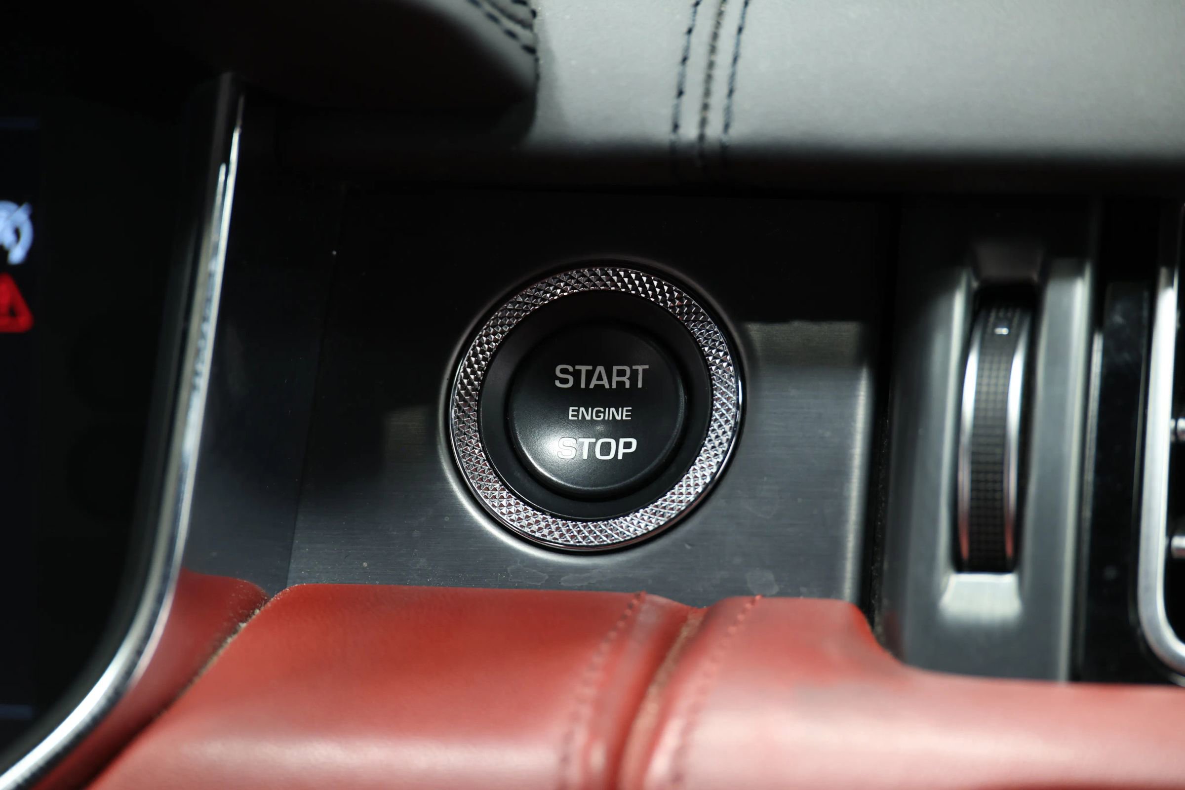 Used 2020 Land Rover Range Rover SV Autobiography Dynamic image 29