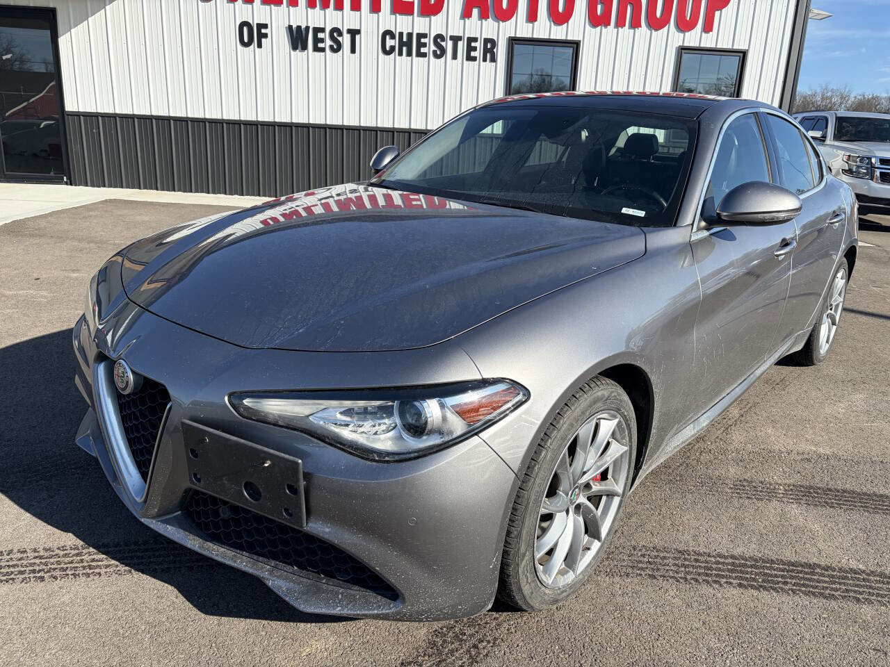 Used 2018 Alfa Romeo Giulia AWD image 2