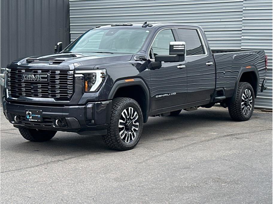 Used 2024 GMC Sierra 2500 Denali Ultimate w/ Max Trailering Package image 6