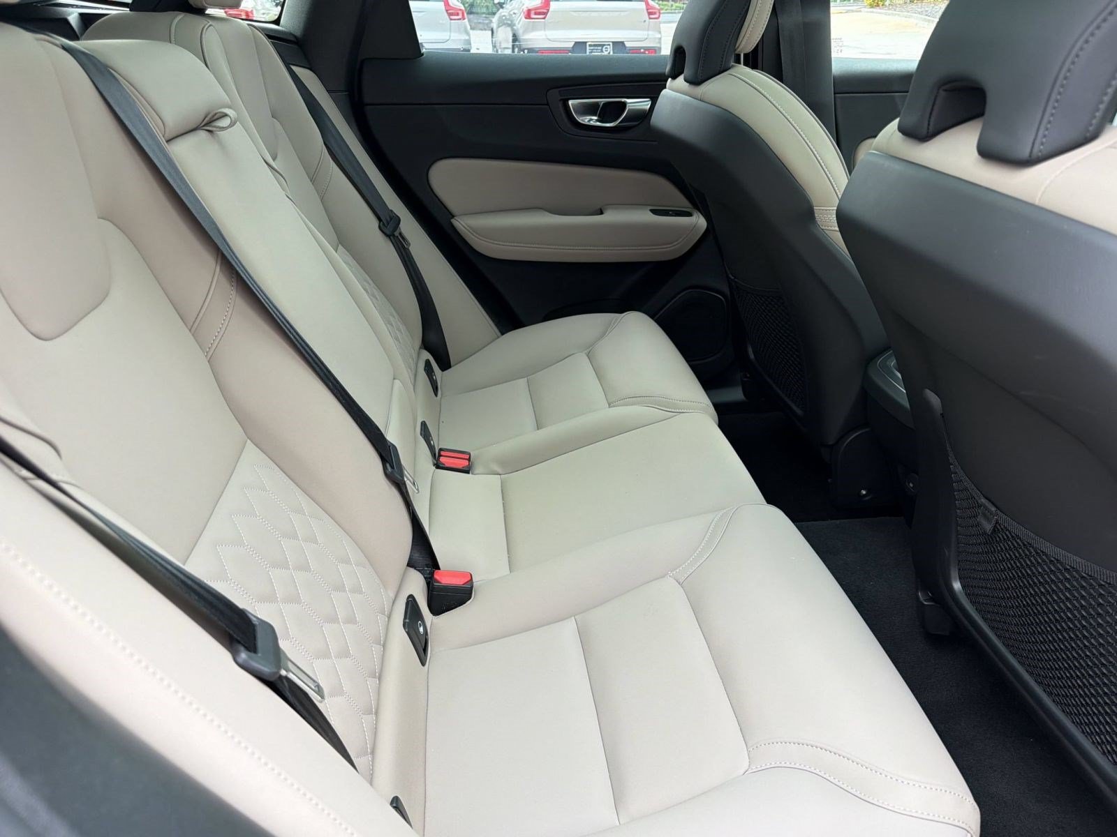 Certified 2026 Volvo XC60 B5 Plus w/ Protection Package Premier AWD/4WD image 30