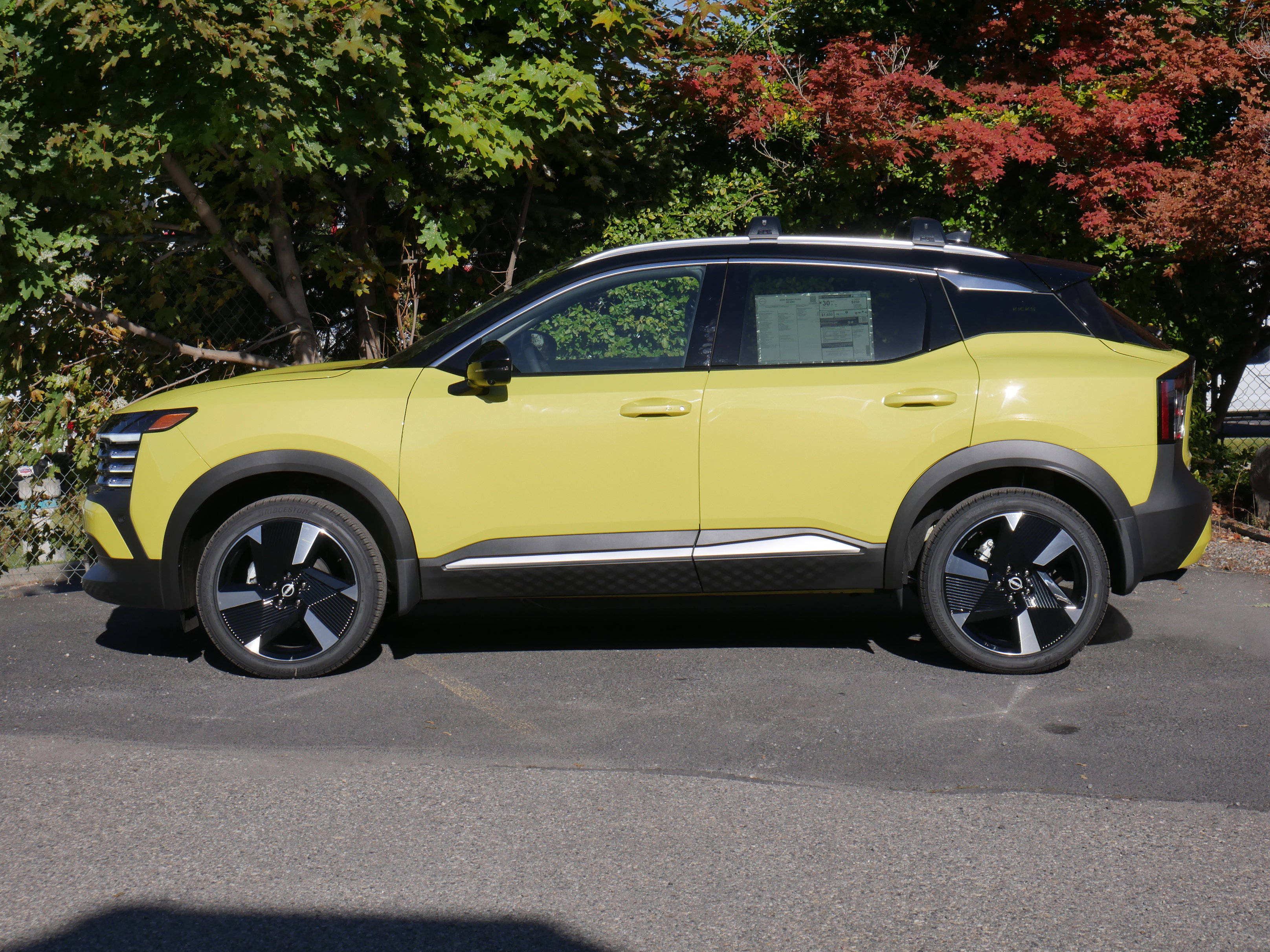 New 2026 Nissan Kicks SR w/ Cold Weather Package image 15