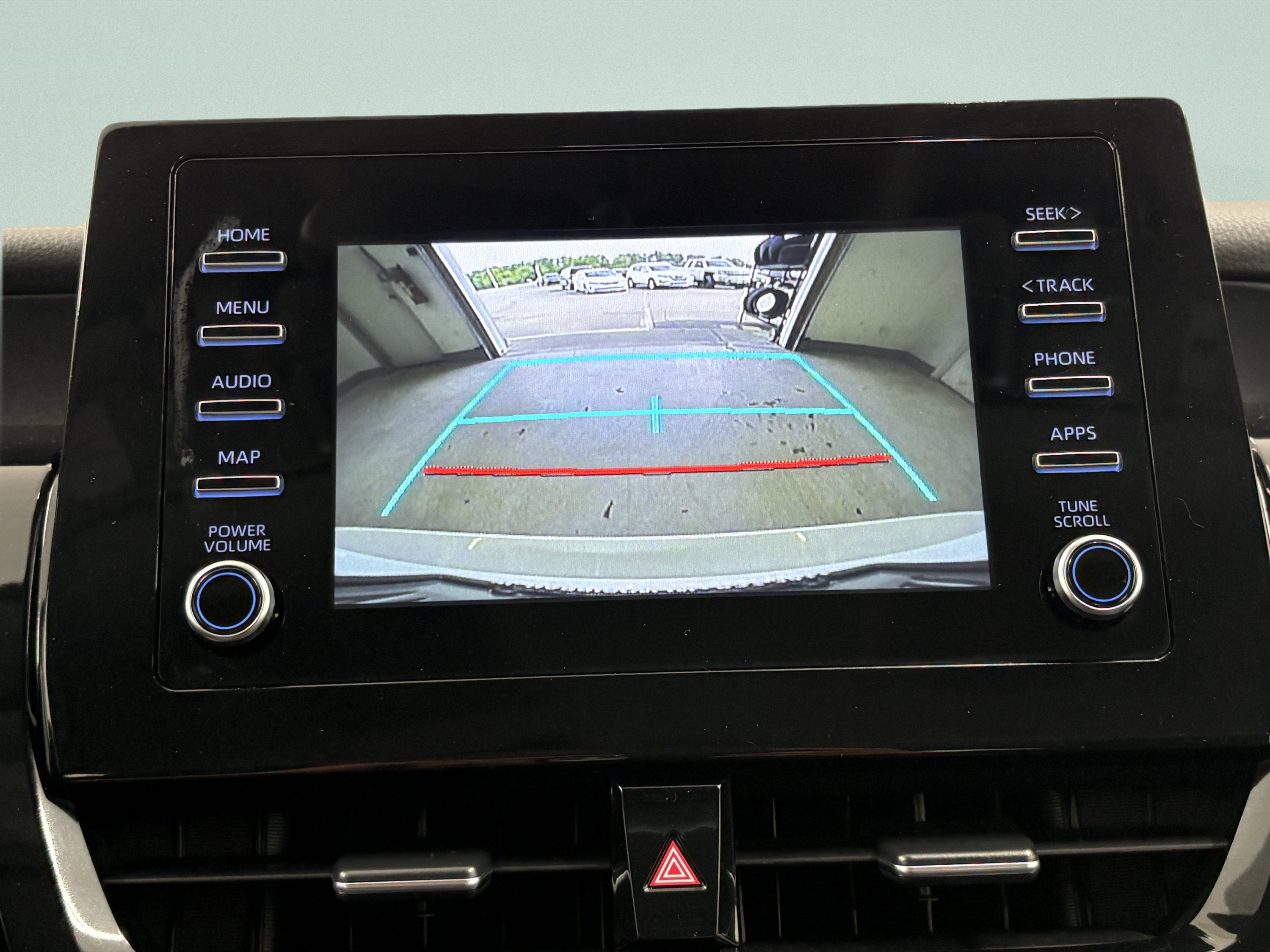 Used 2023 Toyota Camry SE FWD image 15