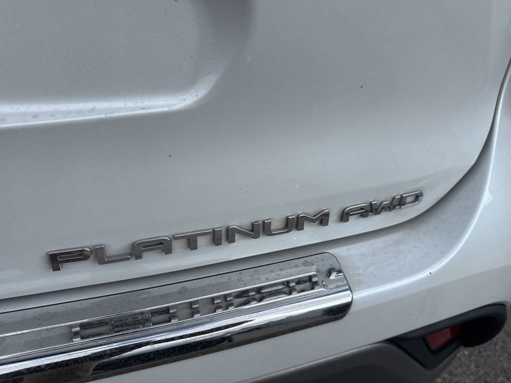 Used 2024 Toyota Highlander Platinum AWD/4WD image 10