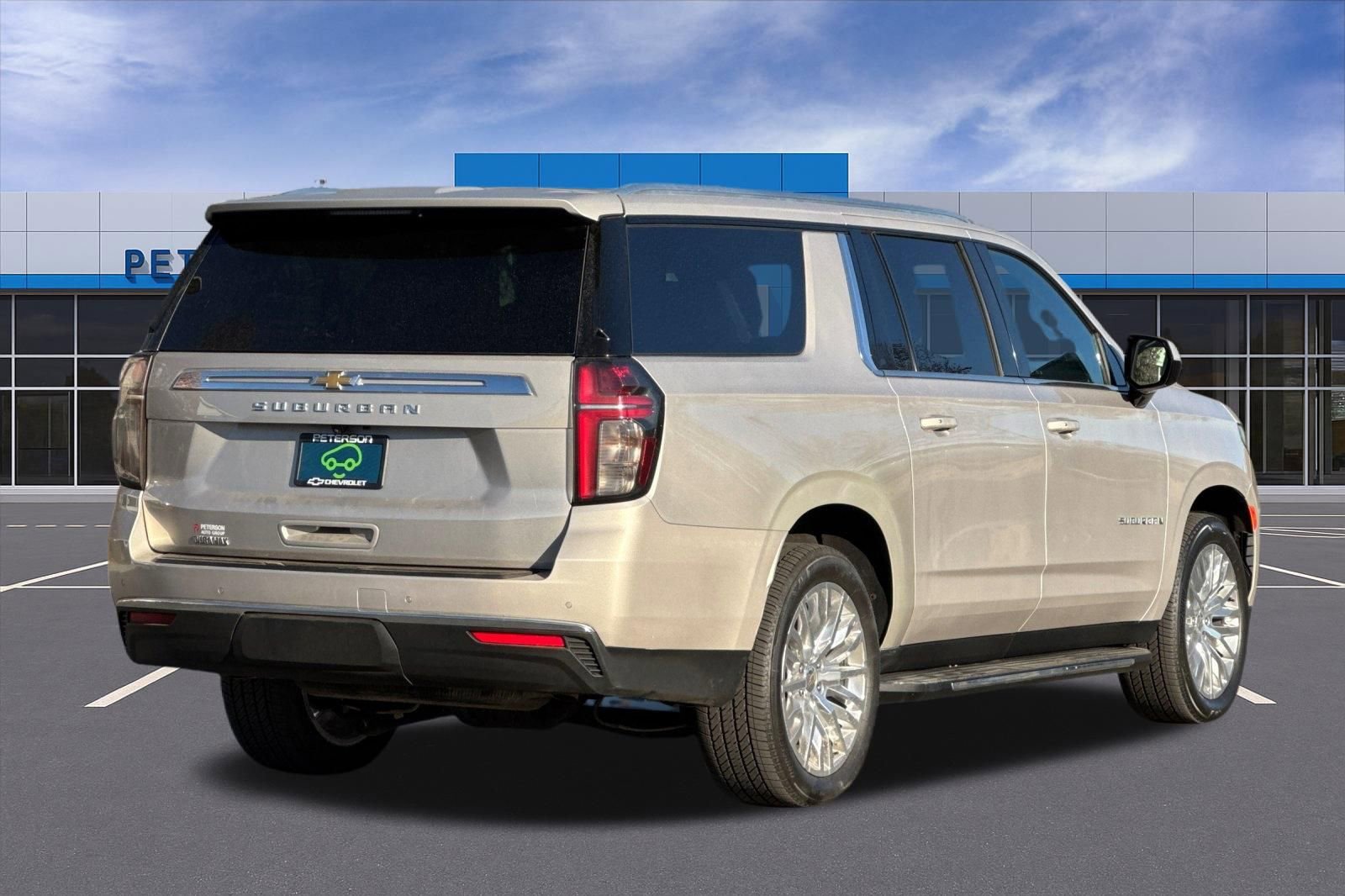 Certified 2023 Chevrolet Suburban LS image 4