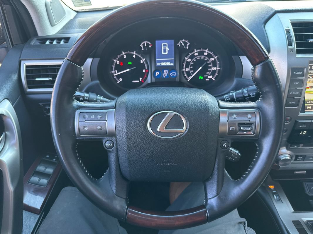 Used 2019 Lexus GX 460 Premium AWD/4WD image 32