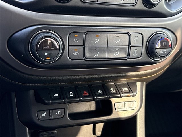 Used 2022 GMC Canyon AT4 image 22