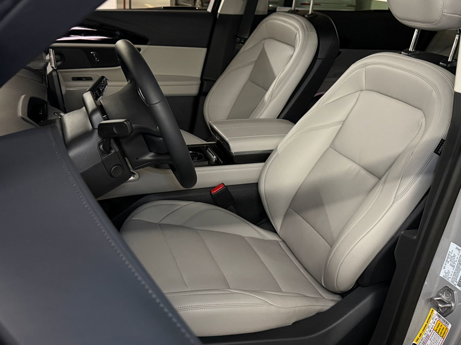 New 2026 Lincoln Nautilus Premier w/ Equipment Group 102A image 24