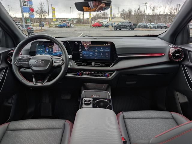 Used 2025 Chevrolet Equinox RS w/ Safety and Technology Package image 11