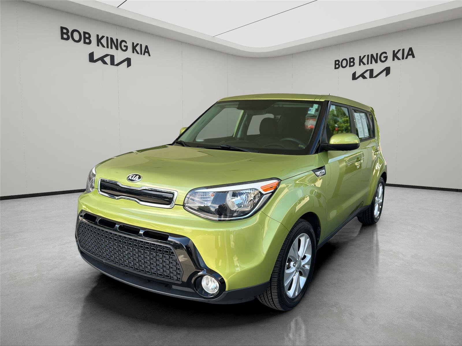 Used 2016 Kia Soul + FWD image 1