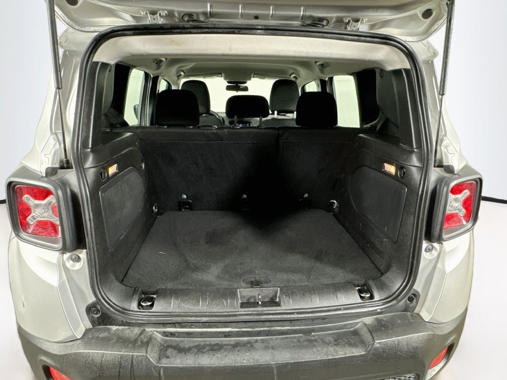 Used 2015 Jeep Renegade Sport w/ Power & Air Group FWD image 27