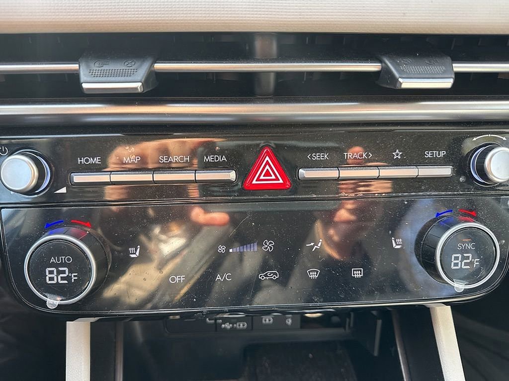 Used 2025 Hyundai Tucson SEL image 12