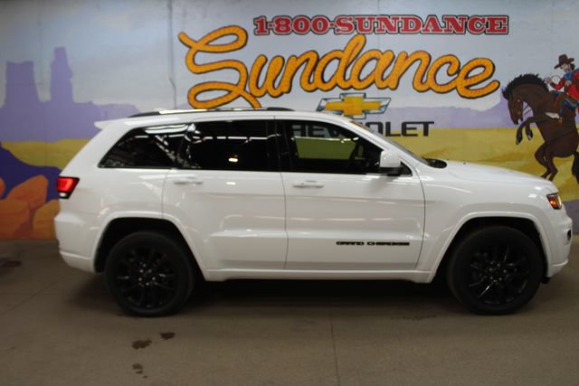 Used 2021 Jeep Grand Cherokee Altitude AWD/4WD image 1