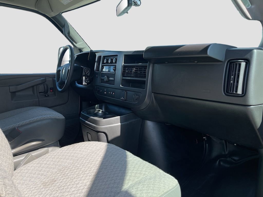Used 2024 Chevrolet Express 2500 w/ Driver Convenience Package RWD image 26