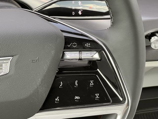 New 2027 Cadillac Vistiq Luxury AWD/4WD image 13