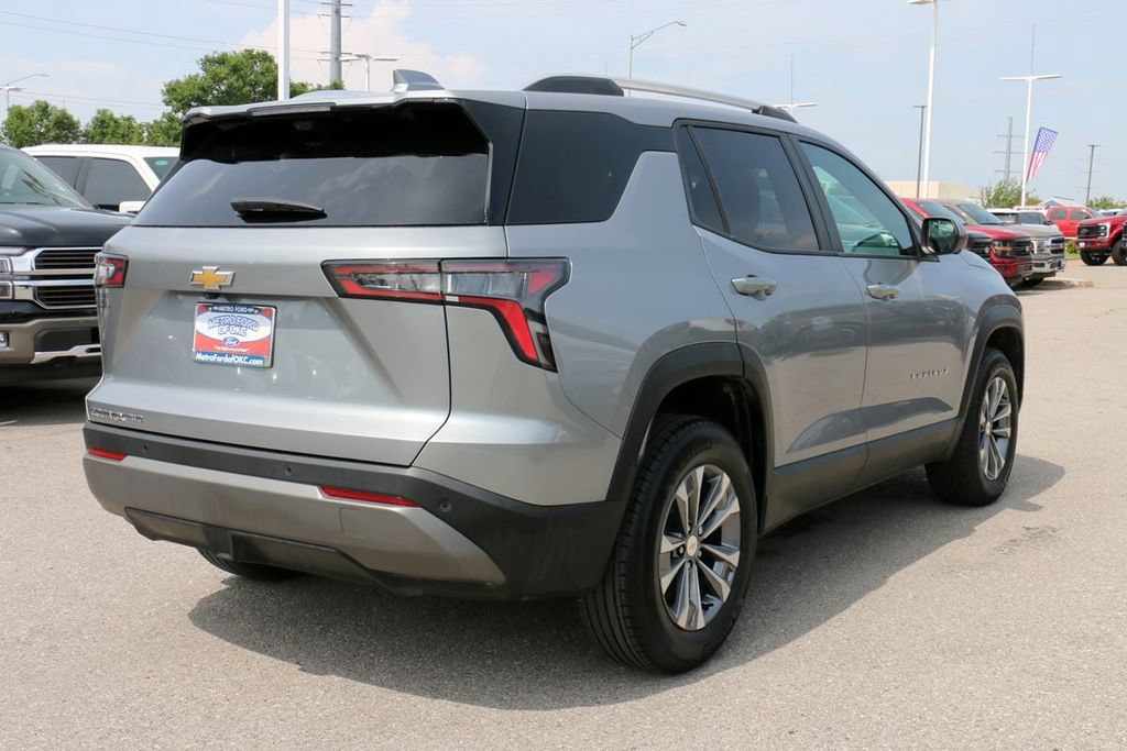Used 2025 Chevrolet Equinox LT w/ Convenience Package II AWD/4WD image 5