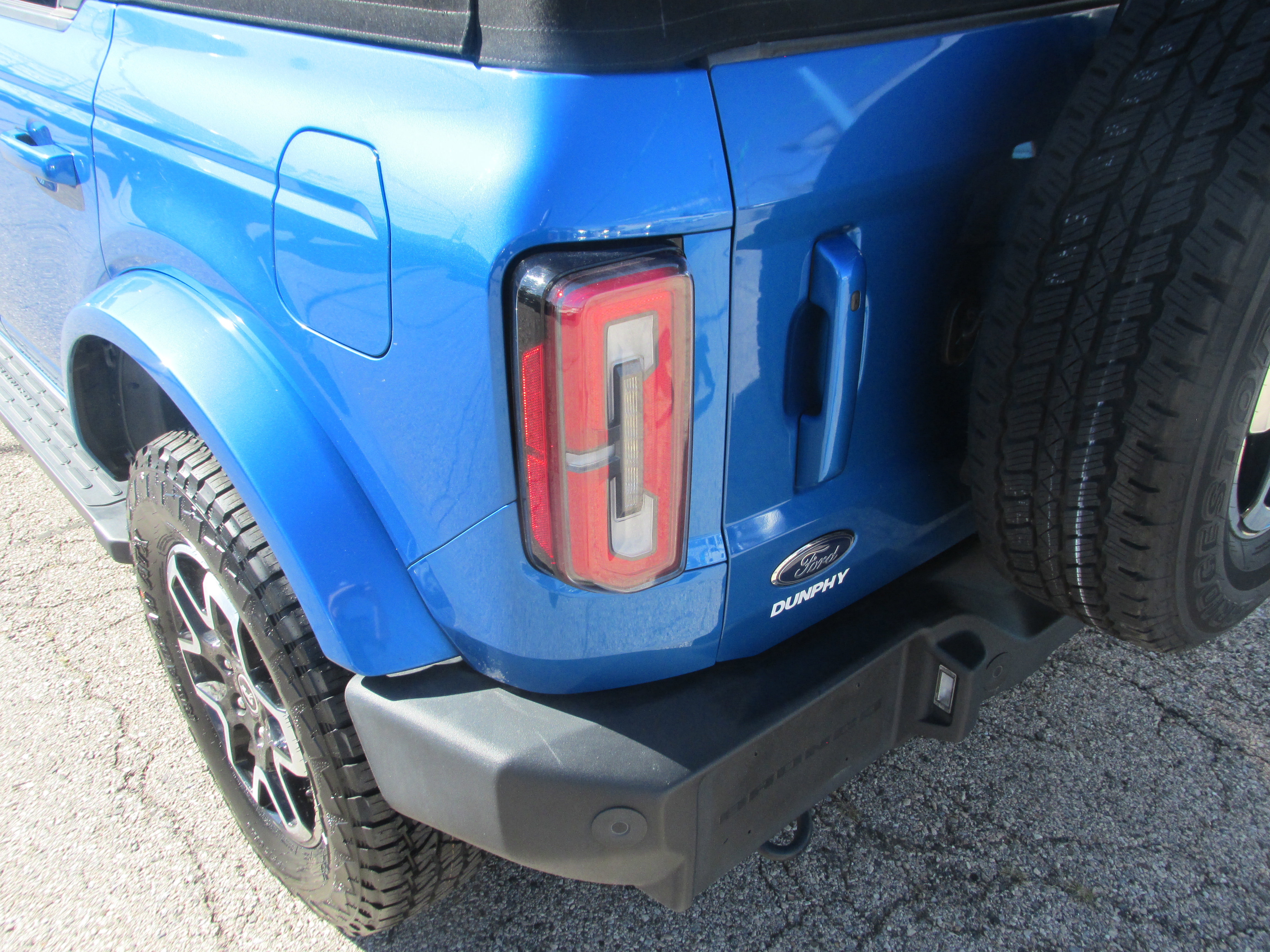Used 2022 Ford Bronco Outer Banks image 11