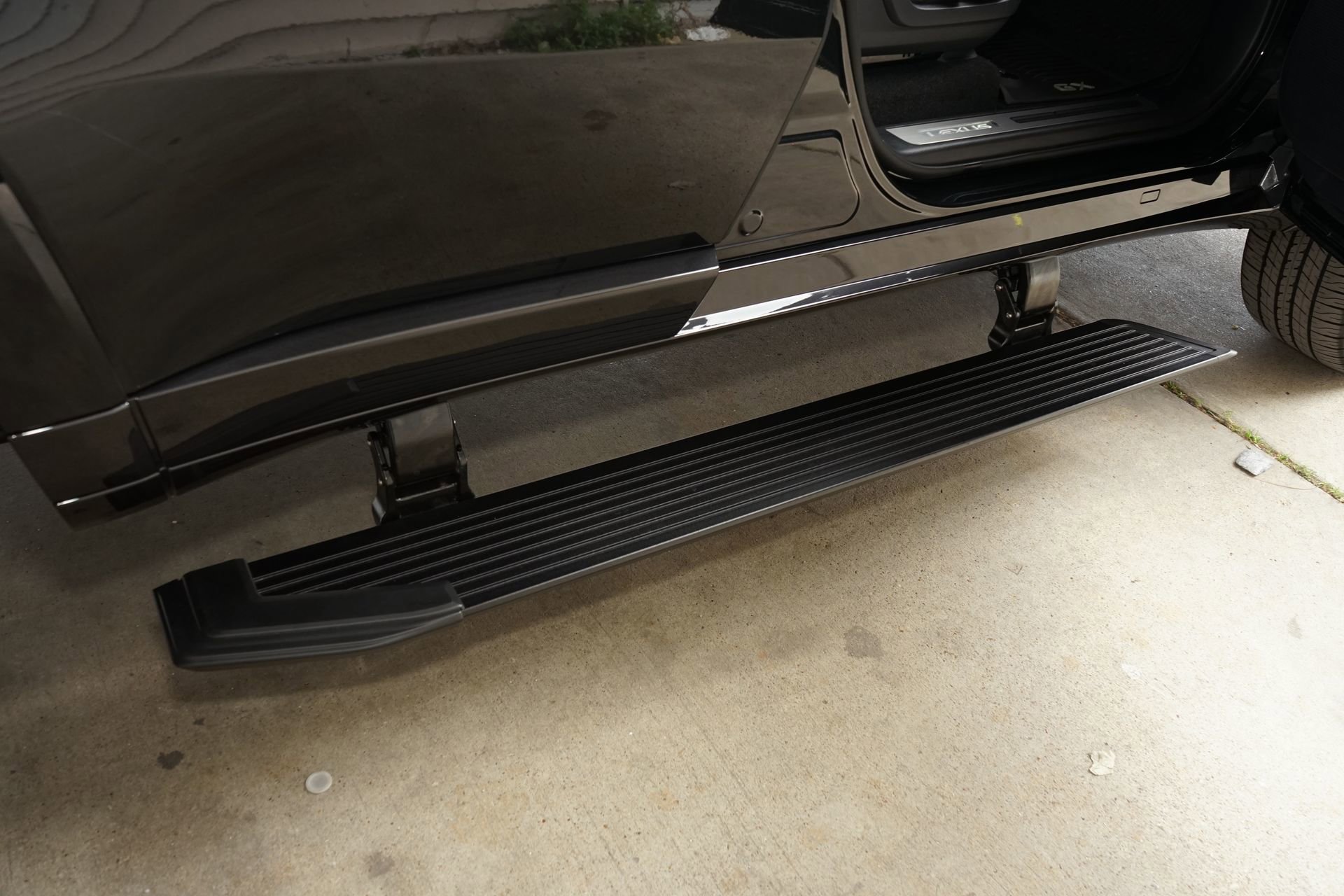 Used 2025 Lexus GX 550 Luxury+ w/ Accessory Package (2T) image 34