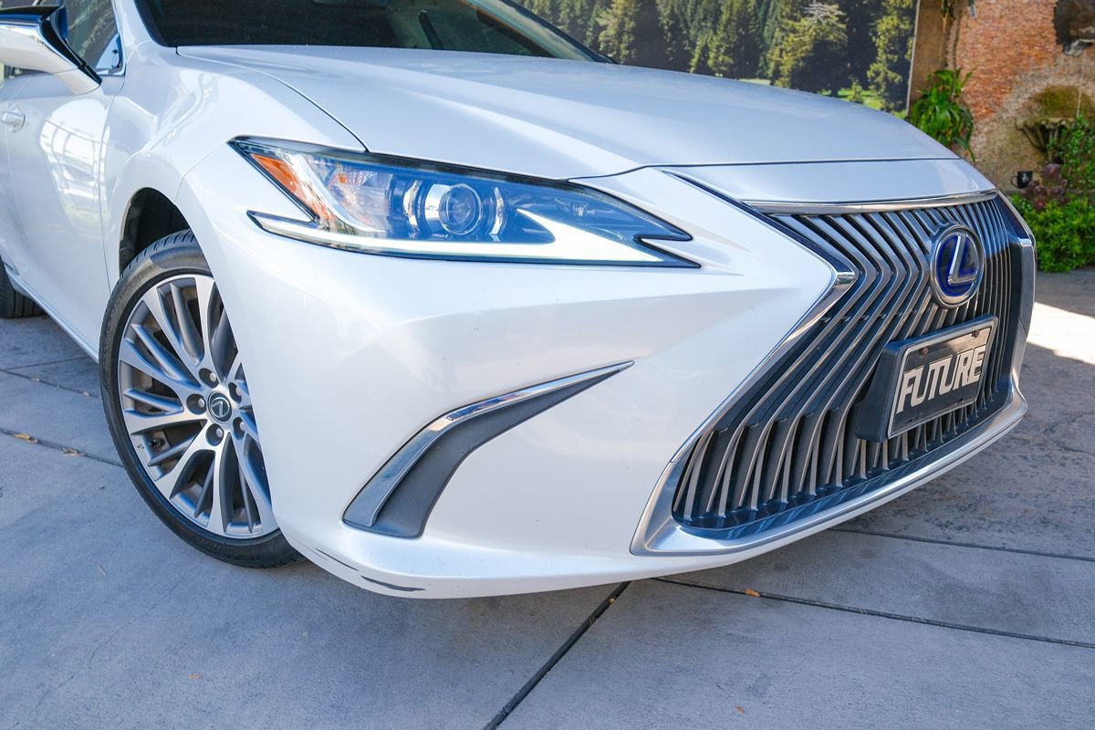 Used 2021 Lexus ES 300h w/ Premium Package FWD image 8